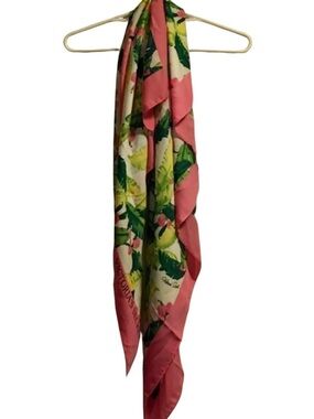 Victoria’s Secret Supermodel Essentials Tropical Palm Floral Scarf Pink